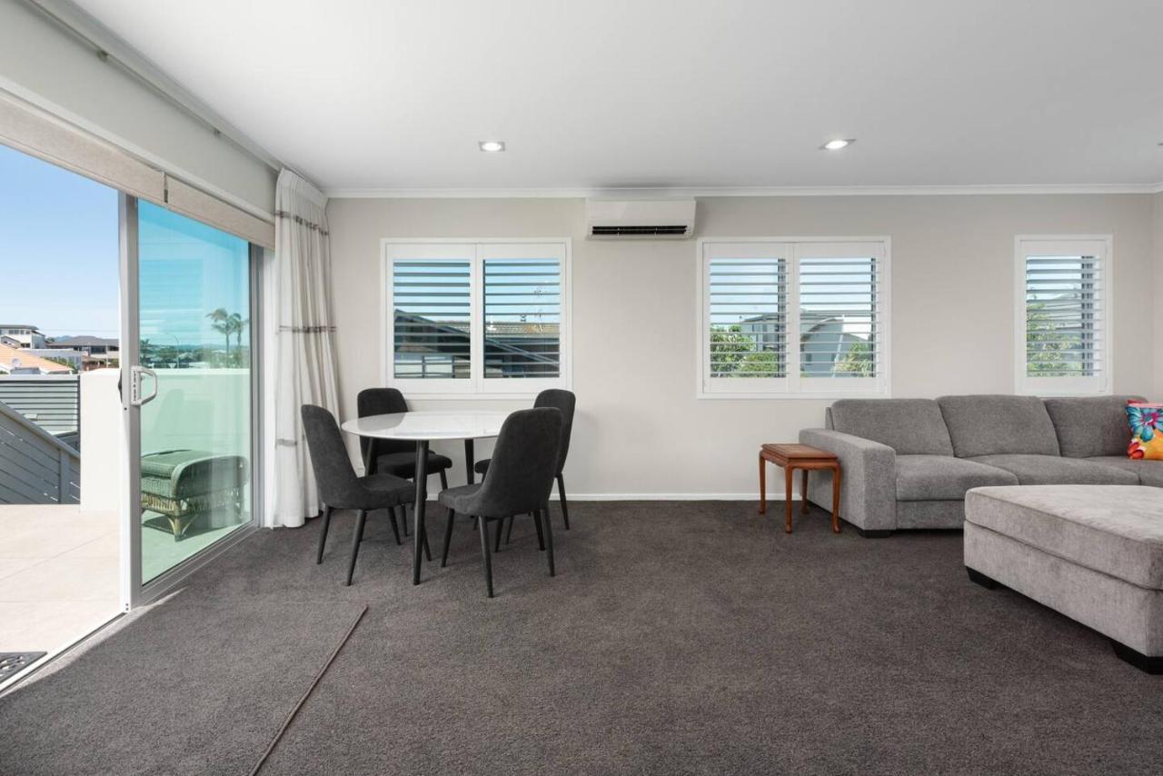 Modern Marine Parade Apartment Mount Maunganui Buitenkant foto
