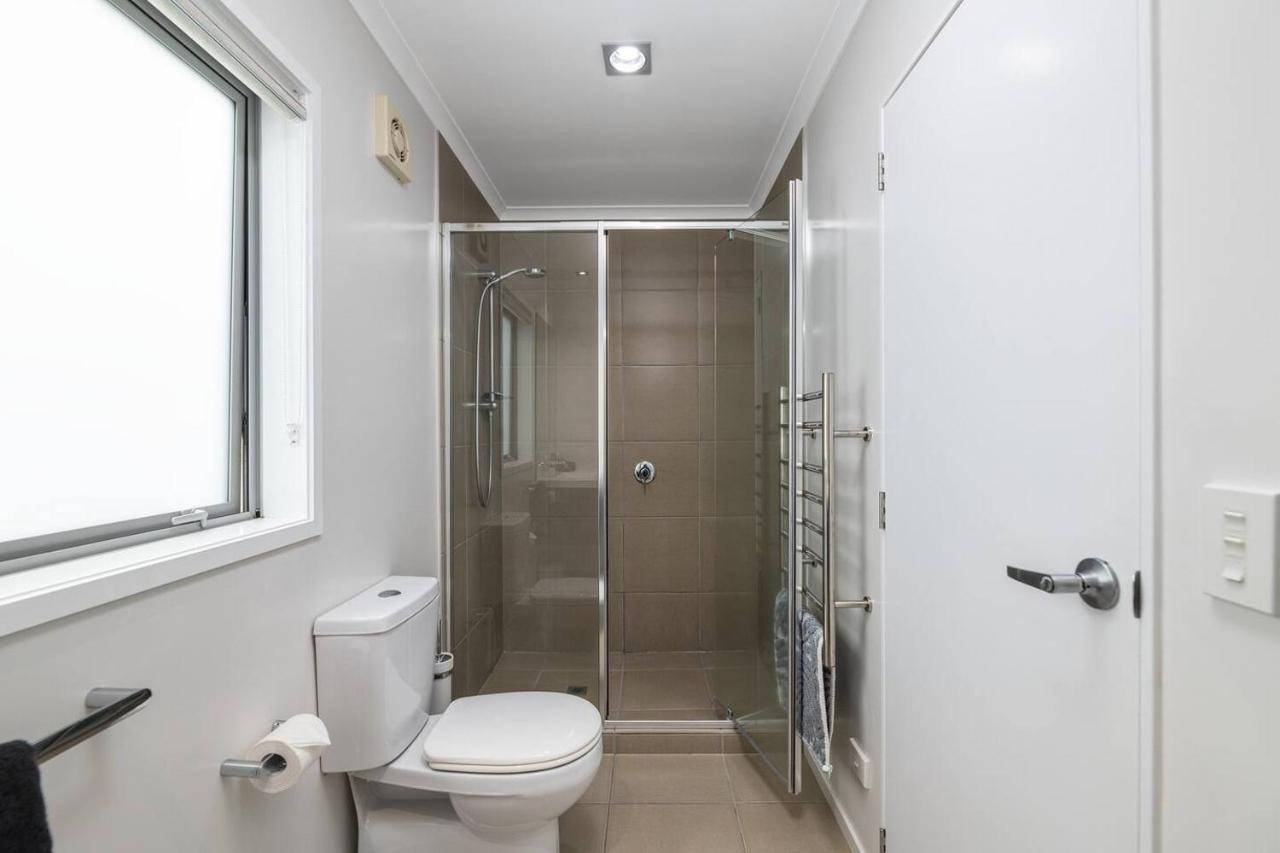 Modern Marine Parade Apartment Mount Maunganui Buitenkant foto